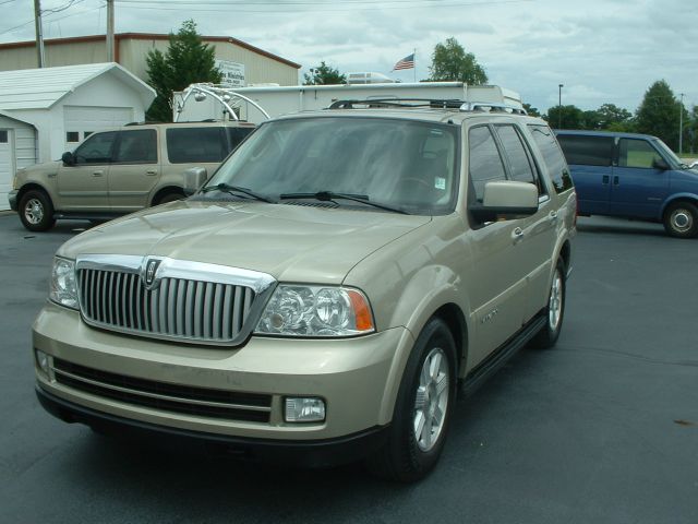 Lincoln Navigator 2005 photo 4