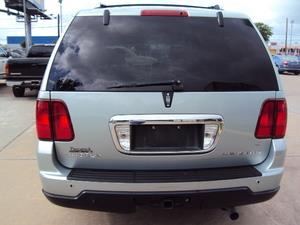 Lincoln Navigator 2005 photo 11