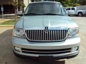 Lincoln Navigator 2005 photo 21