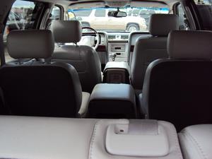 Lincoln Navigator 2005 photo 4