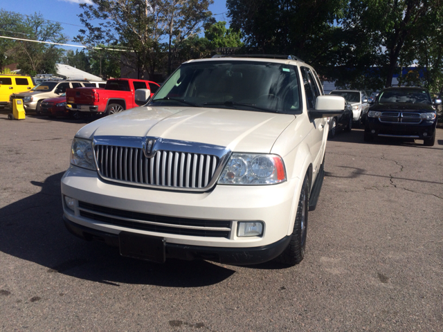 Lincoln Navigator 2005 photo 4