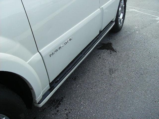 Lincoln Navigator 2006 photo 2