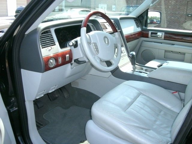 Lincoln Navigator 2006 photo 4