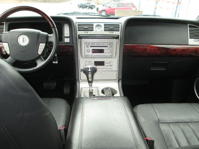 Lincoln Navigator GLS PZEV SUV