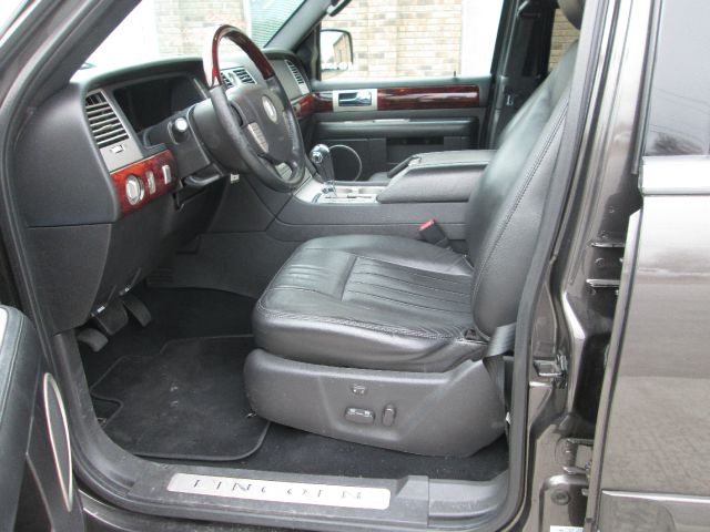Lincoln Navigator 2006 photo 1