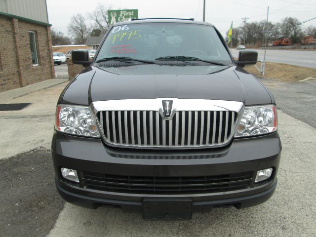 Lincoln Navigator 2006 photo 2