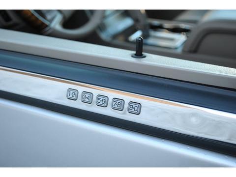 Lincoln Navigator 2007 photo 2