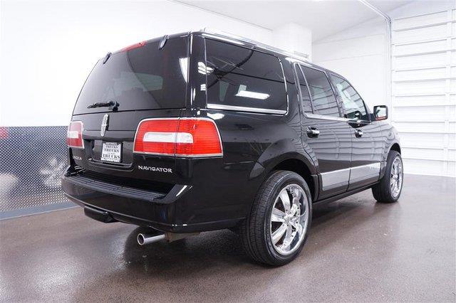 Lincoln Navigator 2007 photo 2