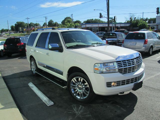 Lincoln Navigator 2007 photo 2