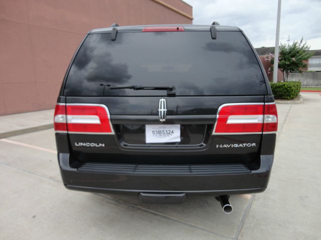 Lincoln Navigator 2007 photo 2