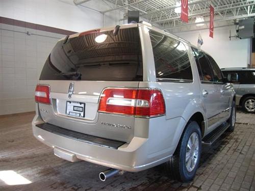 Lincoln Navigator 2008 photo 2