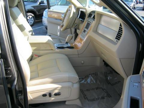 Lincoln Navigator 2008 photo 4