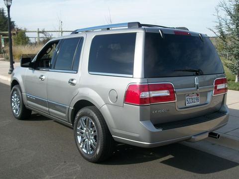 Lincoln Navigator 2008 photo 2