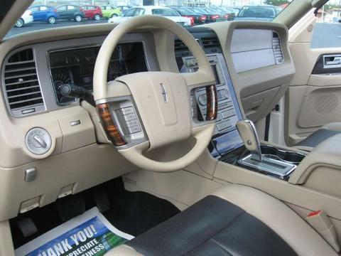 Lincoln Navigator 2008 photo 3