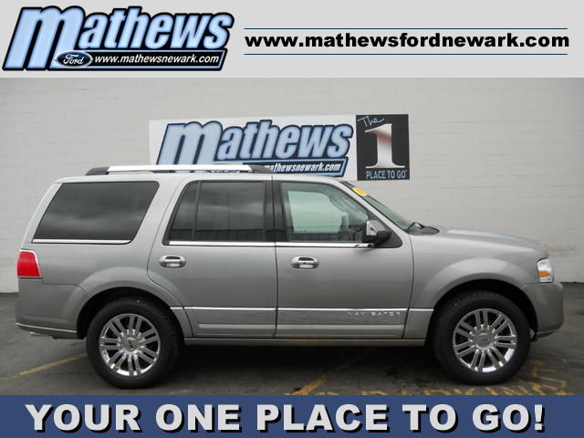 Lincoln Navigator 2WD 15 Other