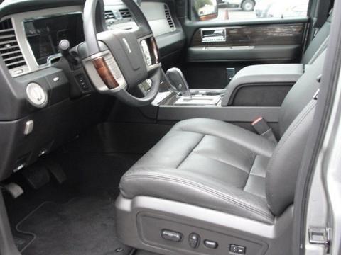 Lincoln Navigator 2008 photo 4