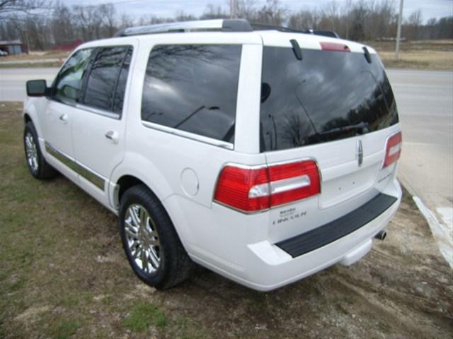 Lincoln Navigator 2008 photo 2