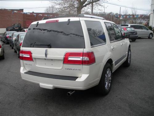 Lincoln Navigator 2008 photo 2