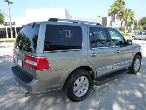 Lincoln Navigator 2008 photo 2