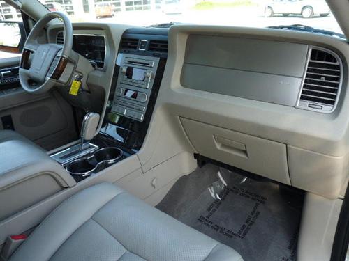 Lincoln Navigator 2008 photo 4