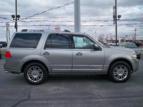 Lincoln Navigator 530i Sedan Other