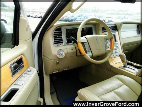 Lincoln Navigator 530i Sedan Other