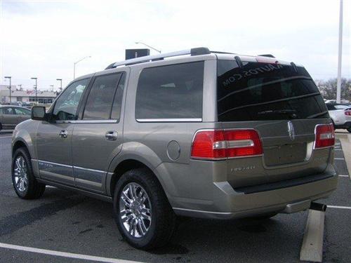 Lincoln Navigator 530i Sedan Other