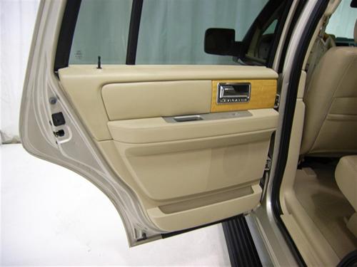 Lincoln Navigator 2008 photo 2
