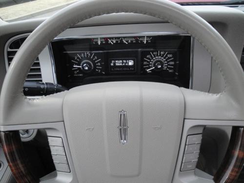Lincoln Navigator 2008 photo 2
