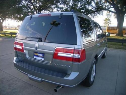 Lincoln Navigator 2008 photo 2