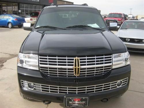 Lincoln Navigator 2008 photo 2