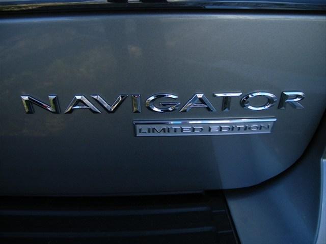 Lincoln Navigator 2008 photo 3