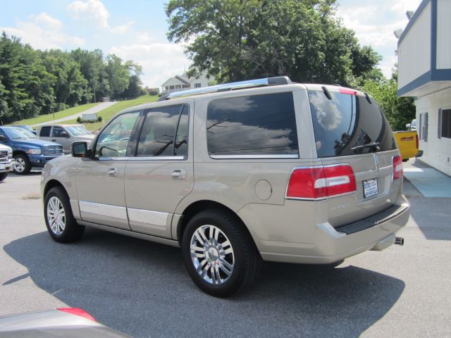 Lincoln Navigator GLS PZEV SUV