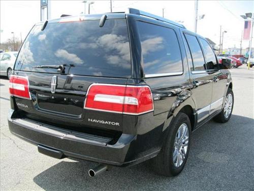 Lincoln Navigator 2008 photo 2