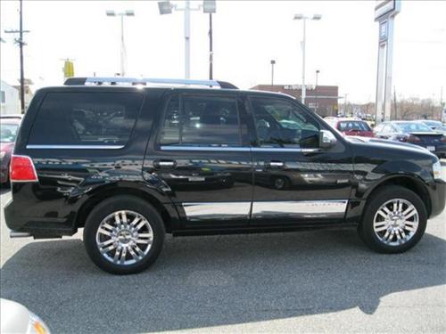 Lincoln Navigator 530i Sedan Other