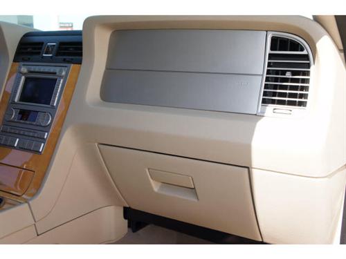 Lincoln Navigator 2008 photo 3