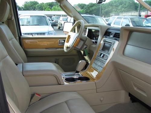 Lincoln Navigator 2008 photo 4