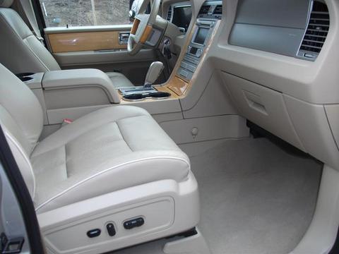 Lincoln Navigator 2008 photo 3