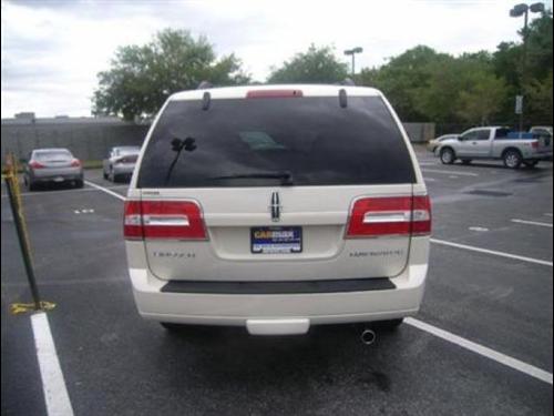 Lincoln Navigator 2008 photo 4