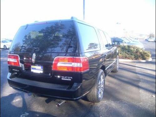 Lincoln Navigator 2008 photo 4