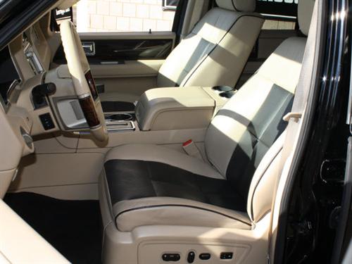 Lincoln Navigator 2008 photo 2