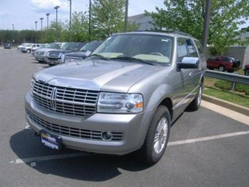 Lincoln Navigator 2008 photo 2