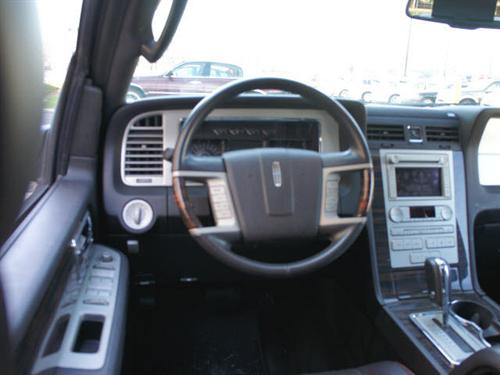 Lincoln Navigator 2008 photo 1