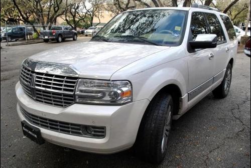 Lincoln Navigator 2005 Toyota Sport Other