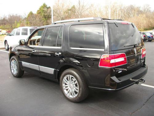 Lincoln Navigator 2009 photo 2