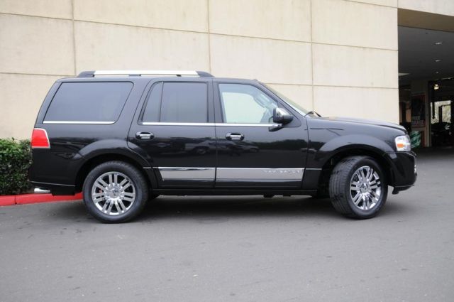 Lincoln Navigator 2010 photo 1