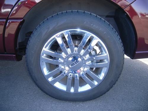 Lincoln Navigator 2010 photo 2