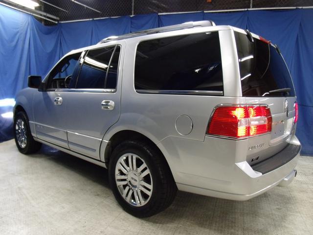 Lincoln Navigator 2010 photo 1