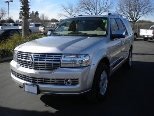 Lincoln Navigator 2010 photo 1