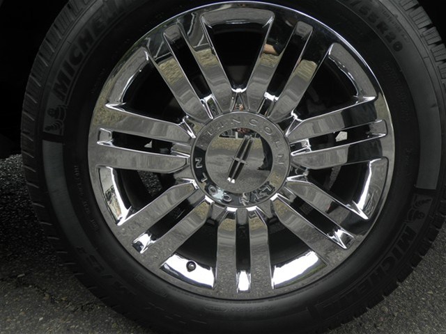 Lincoln Navigator 2010 photo 1